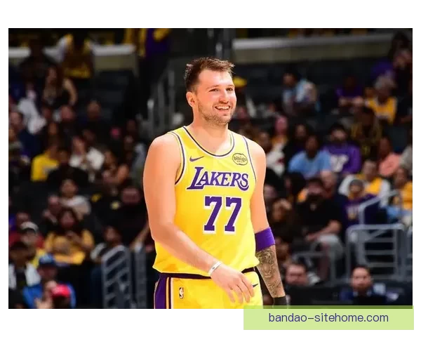 东契奇生涯单节得分20+32次追平哈登仅次库里科比历史第三